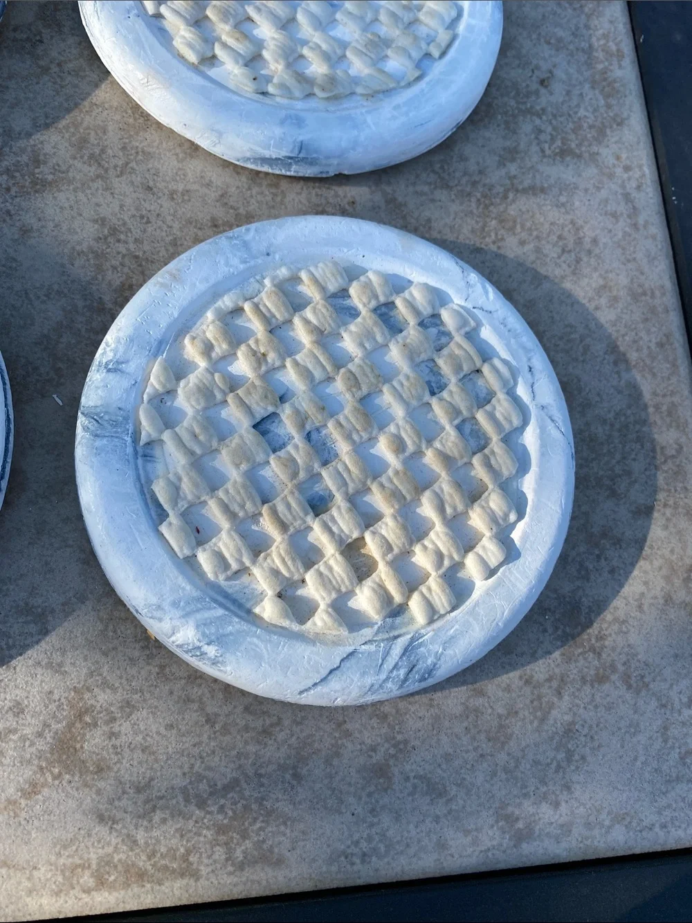 Vintage-Style White and Cream Decorative Unsealed Plaster Coaster Set of 4